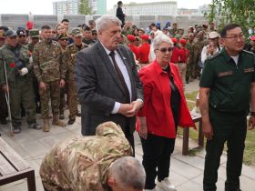 В Якутске возложили цветы в честь Дня ветеранов боевых действий