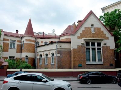 Особняк Ф.О.Шехтеля в Ермолаевском переулке, с флигелем и оградой