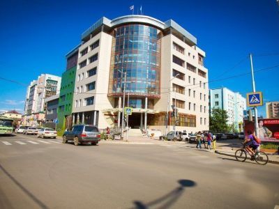 Айсен Николаев: В Якутске необходимо ускорить темпы ремонта дорог