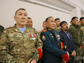 В Якутске простились с Героем России Алексеем Петровым