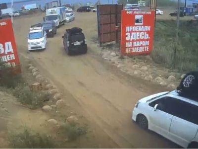 Основные нарушители на паромной переправе – водители такси, заявили в Минтрансе Якутии