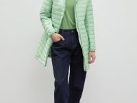 Стеганое утепленное пальто с капюшоном