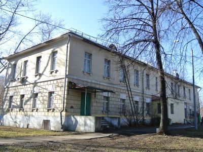 Боковой флигель