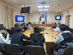 Транспортная полиция Якутии провела день открытых дверей для школьников