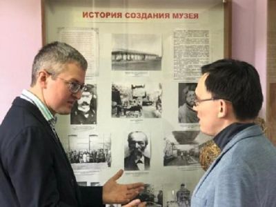 Владимир Солодов посетил музеи Якутска