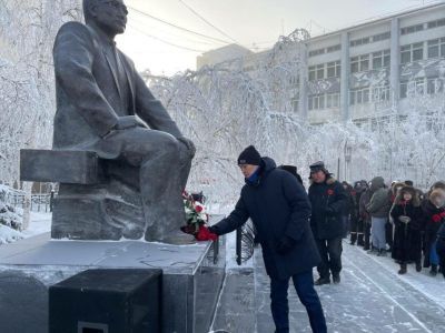 В Якутии почтили память выдающегося ученого Владимира Ларионова