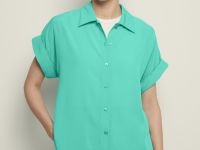 Блузка с коротким рукавом и отложным воротником