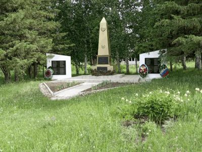 Памятник воинам, погибшим в годы Великой Отечественной войны (1941 - 1945 гг.)