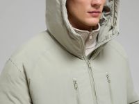 Утепленное пальто с утяжниками на талии