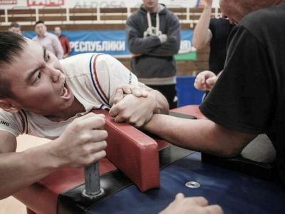 Мирнинские армрестлеры выступили достойно