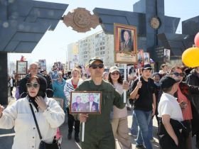 Фото. В Якутске акция «Бессмертный полк» собрала более 50 тысяч человек