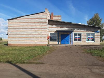 Первомайский сельский клуб