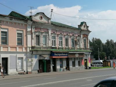 Дом, где  жил Герой Советского Союза генерал-майор А.А. Краснов