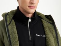 Флисовая куртка с капюшоном