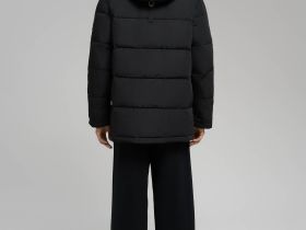 Пуховое полупальто со съемным капюшоном