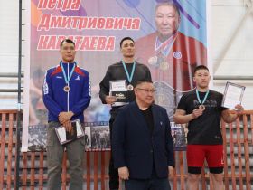 Мас-рестлеры разыграли последние путевки на Игры Манчаары