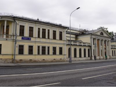 Главный дом усадьбы О.А.Шуваловой