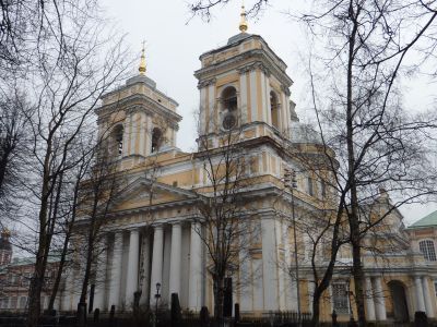 Собор Троицкий с двумя соединительными флигелями