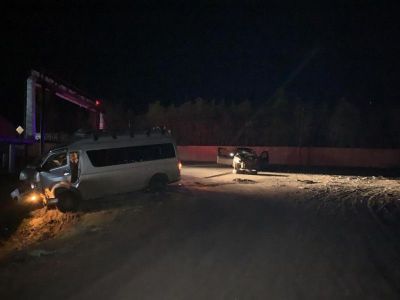 В Верхневилюйске пьяный водитель выехал на встречную полосу. Есть пострадавшие