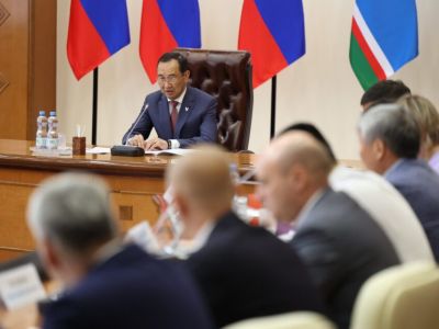 Глава Якутии провел заседание Совета по местному самоуправлению