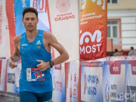 Чемпионом России на 100 км в Якутске стал Валерий Лукин