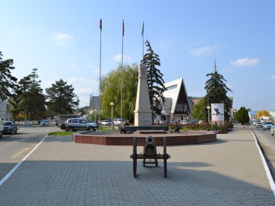 Памятное место: остатки военного укрепления, в строительстве которого в 1830 году принимали участие ссыльные декабристы