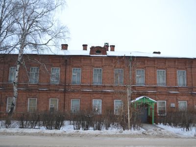 Бывшее высшее начальное городское училище