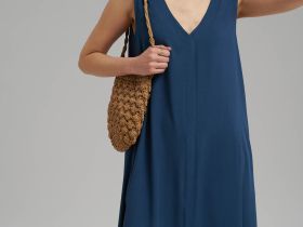 Платье миди А-силуэта