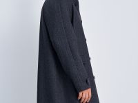 Однобортное пальто с отложным воротником