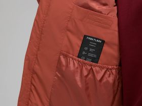 Пуховик с воротником-стойкой и капюшоном