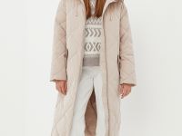 Стеганое утепленное пальто