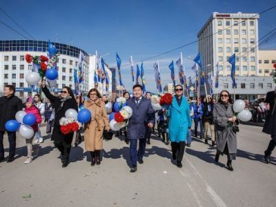 Колонна АЭБ стала одной из самых многочисленных на демонстрации 1 мая
