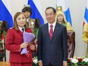 Глава Якутии вручил государственные награды