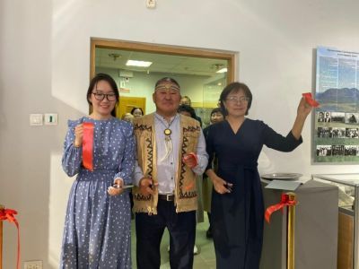 В Якутске открылась выставка Эвено-Бытантайского национального района