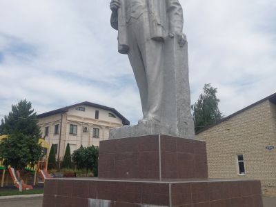 Памятник В.И. Ленину