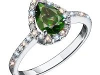 Кольцо из белого золота с хромдиопсидом э4754кц11220451