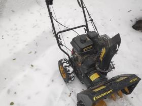 Снегоуборщик  ЧЕМПИОН ST556 Б/У