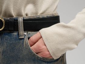 Легкий базовый джемпер прямого кроя