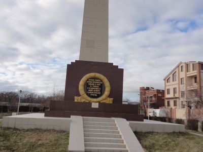 Братская могила 69 советских воинов, погибших в боях с фашистскими захватчиками