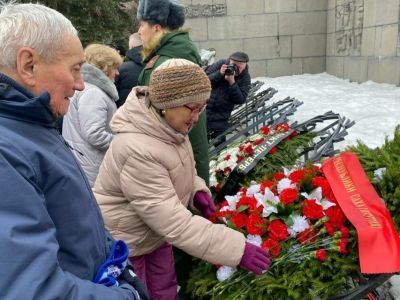 На Пискаревском кладбище якутяне почтили память жертв блокады Ленинграда