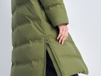 Пуховое стеганое пальто с капюшоном