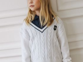 Свитер для девочки