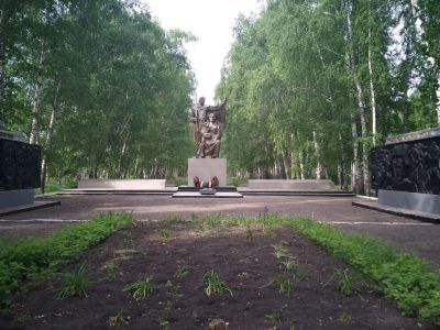 Мемориальный комплекс воинам, погибшим в годы Великой Отечественной войны (1941-1945 гг.)