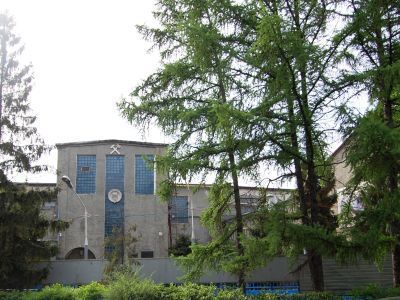 Здание депо железнодорожной станции Ульяновск-1, где 9 мая 1919 года на собрании железнодорожников выступал М.И.Калинин