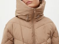 Пальто утепленное женское