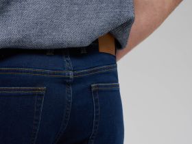 Джинсы прямого кроя