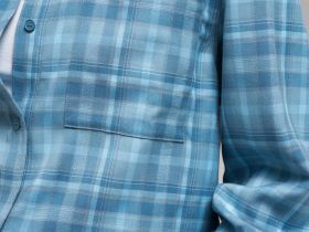 Рубашка объемного кроя в клетку