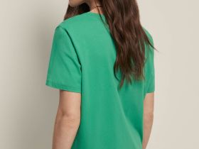 Футболка прямого силуэта с принтом