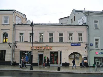 Доходный дом Псковского Архиерейского подворья, 1830-е гг., 1880-1890-е гг.