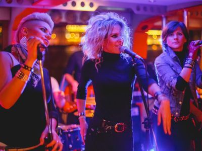 Билеты на «Хит за хитом» на маршруте «Весь исторический центр Петербурга» (Теплоход «Акватория звука») / Экскурсия | Афиша | ИнфоТаймс